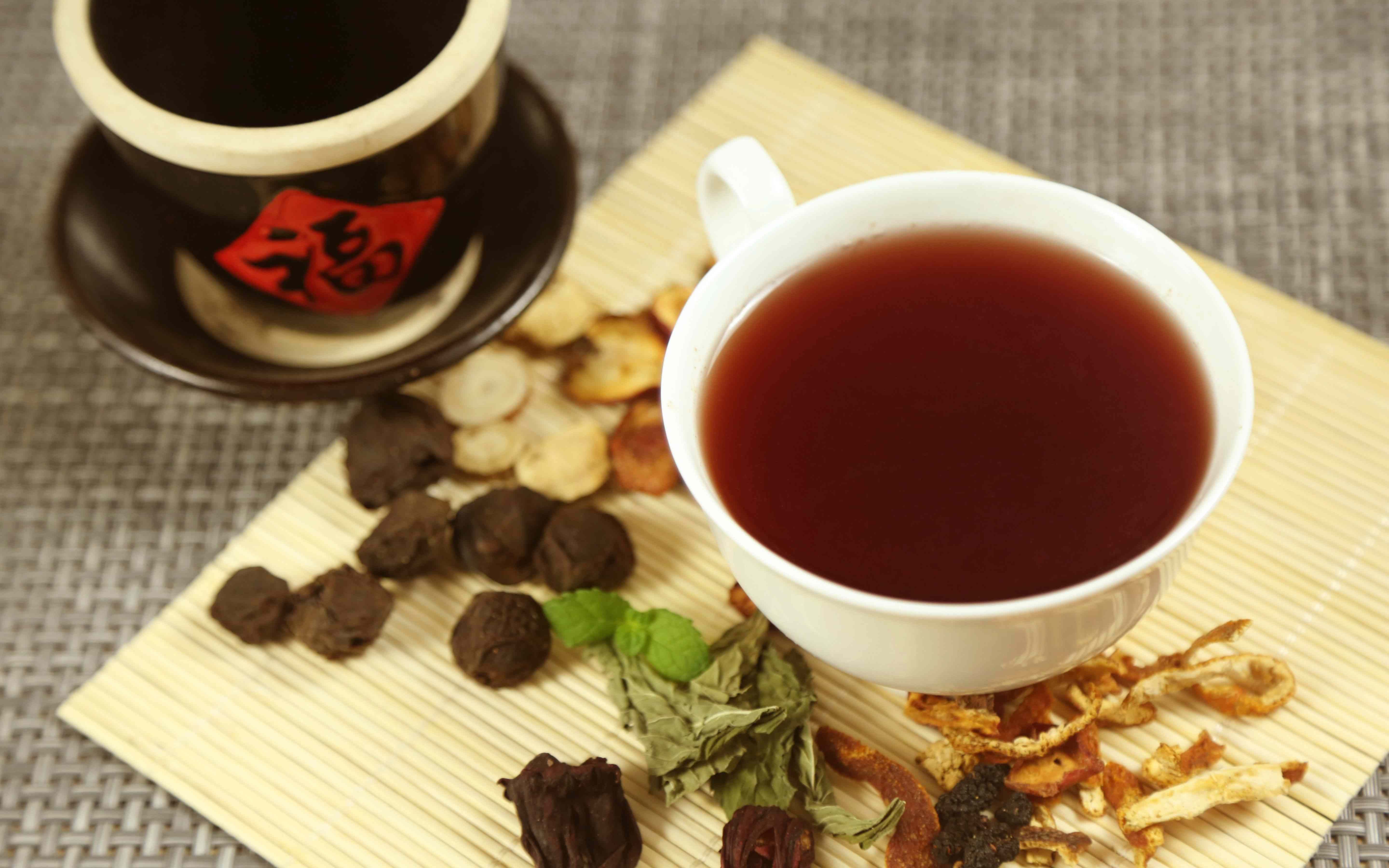 Chinese Herbal Tea: 23 Healing Blends from the Heart of Ancient Medici ...