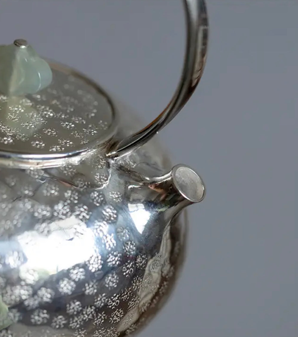 Handwork silver teapot TiLiang 手工 银壶 提梁 200cc